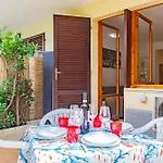 Twin House - Le Lecce Каполивери